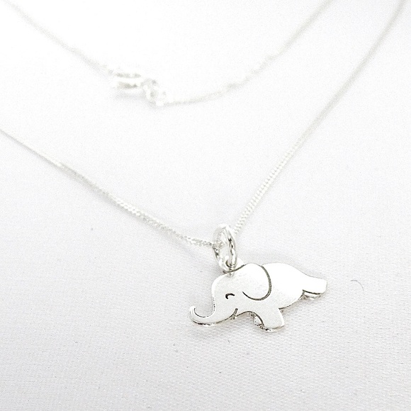n e w | dainty silver elephant pendant necklace 🐘 - Picture 2 of 6